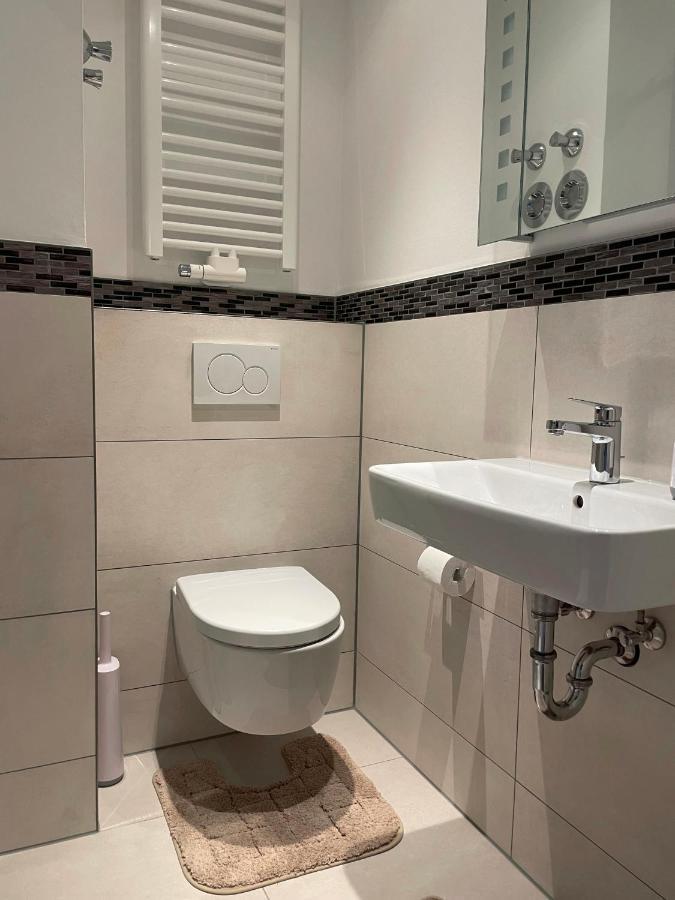 Sehr Zentral, Geraumiges, Helles Studio-apartment Köln